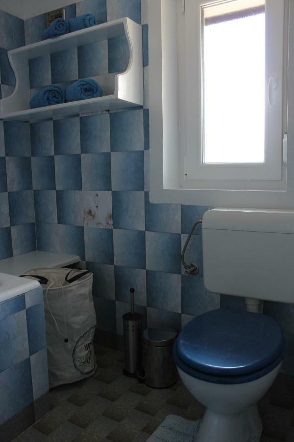 R&G Apartment Zirovnica Buitenkant foto